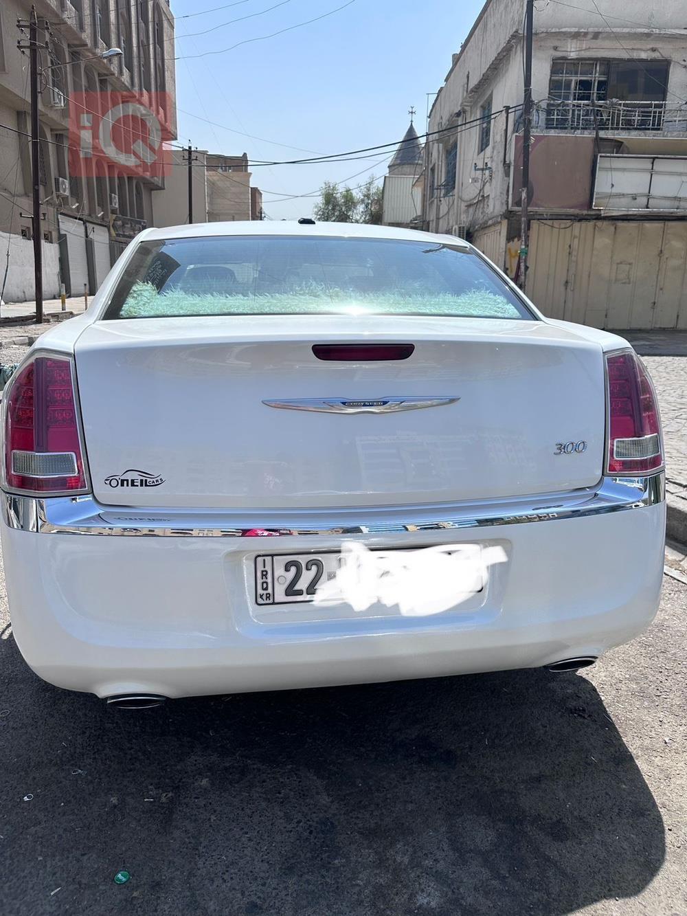 كرايسلر 300
